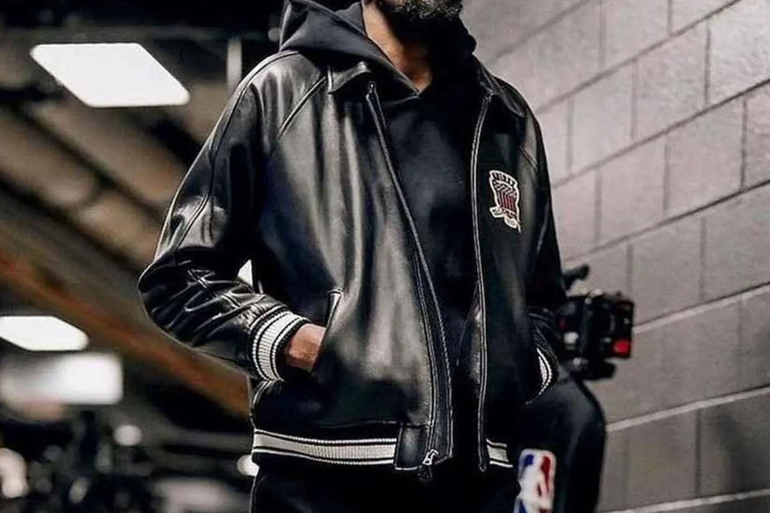 Avirex Jackets: Why This Iconic Style Belongs in Your Closet